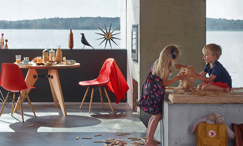 Vitra ヴィトラ Eames House Bird イームズ ハウスバード オブジェ 限定カラー:ダークグリーン、ペールローズ デザイン:チャールズ&レイ・イームズ Vitra ヴィトラ Eames House Bird イームズ ハウスバード オブジェ 限定カラー:ダークグリーン、ペールローズ デザイン:チャールズ&レイ・イームズ