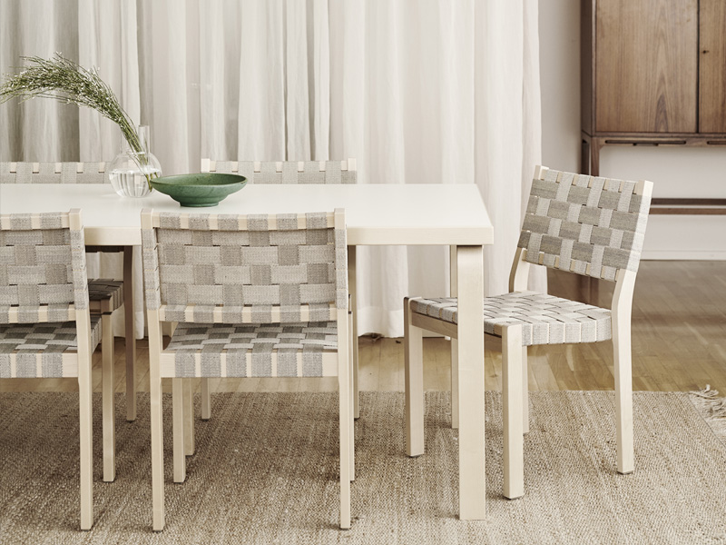 Artek アルテック 611 CHAIR 611チェア スタッキングチェア バーチ ブラックラッカー ウェビングテープ:3色 デザイン:アルヴァ・アアルト Artek アルテック 611 CHAIR 611チェア スタッキングチェア バーチ ブラックラッカー ウェビングテープ:3色 デザイン:アルヴァ・アアルト