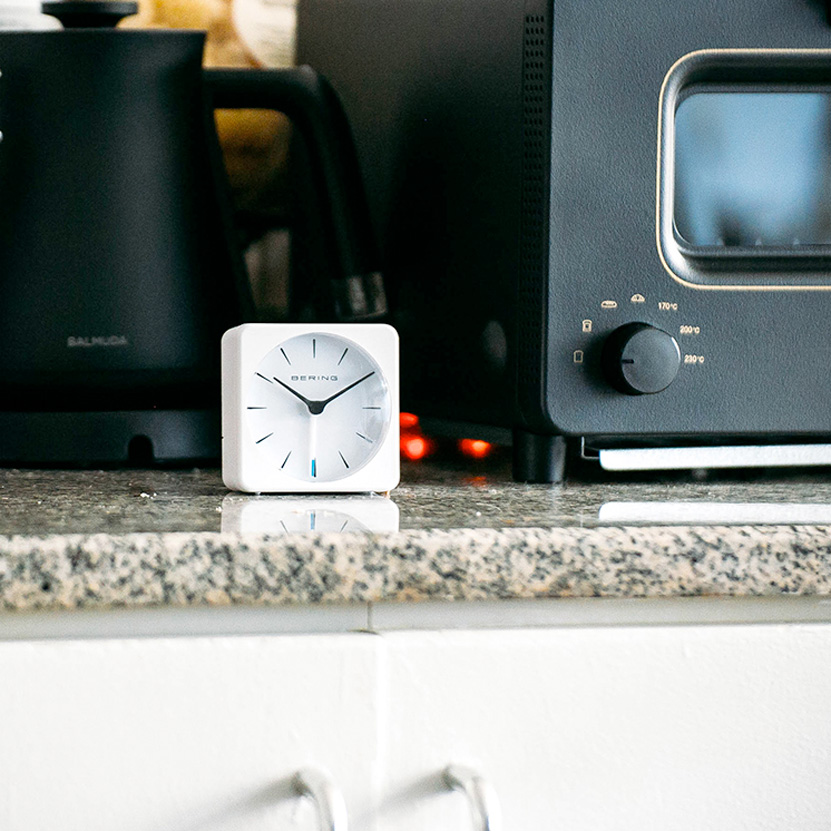 BERING ベーリング Table Clock テーブルクロック 置時計 W65mm カラー:2色 BERING ベーリング Table Clock テーブルクロック 置時計 W65mm カラー:2色
