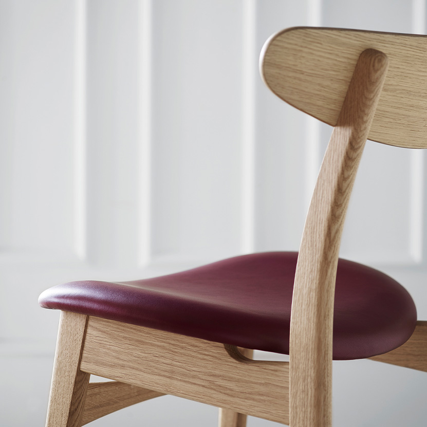 Carl Hansen & Son カールハンセン&サン CH30 アームレスチェア オーク (オイルフィニッシュ) 座:レザー(Thor ) デザイン:ハンス・J・ウェグナー Carl Hansen & Son カールハンセン&サン CH30 アームレスチェア オーク (オイルフィニッシュ) 座:レザー(Thor ) デザイン:ハンス・J・ウェグナー