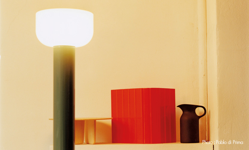 FLOS フロス BELLHOP F ベルホップ F フロアランプ スタンドライト LEDライト カラー:4色 デザイン:バーバー・オズガビー FLOS フロス BELLHOP F ベルホップ F フロアランプ スタンドライト LEDライト カラー:4色 デザイン:バーバー・オズガビー