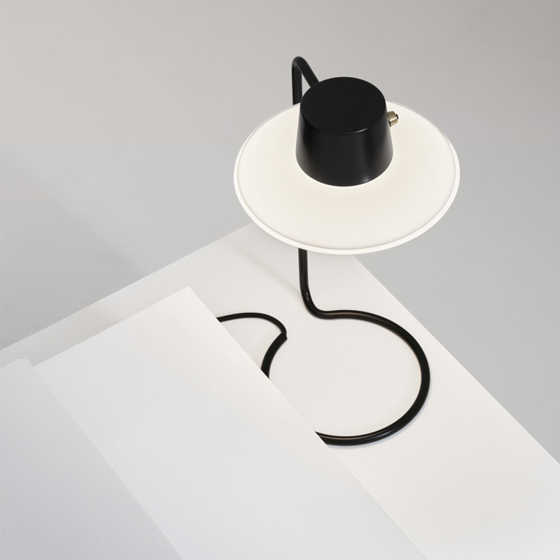 Louis Poulsen ルイスポールセン AJ Oxford Table Lamp AJ オックスフォード テーブルランプ H410mm シェード：2種類 デザイン：アルネ・ヤコブセン