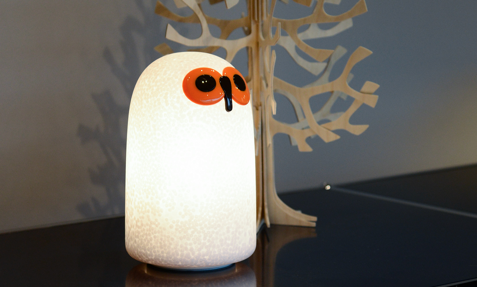 MAGIS マジス Linnut リンナット 充電式 ポータブル LEDランプ デザイン:オイバ・トイッカ MAGIS マジス Linnut リンナット 充電式 ポータブル LEDランプ デザイン:オイバ・トイッカ