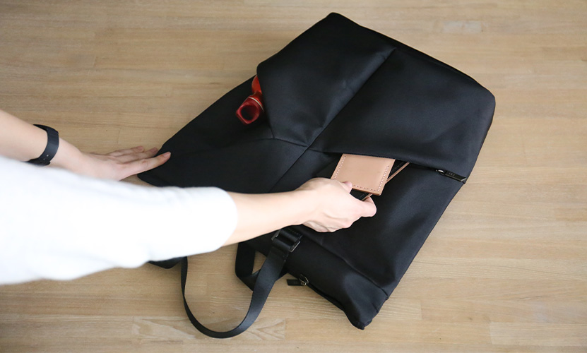 MH WAY エムエイチウェイ STONE TOTE ストーン トート トートバッグ MH-012 カラー:ブラック デザイン:ジョイア・ジョヴァンネッラ MH WAY エムエイチウェイ STONE TOTE ストーン トート トートバッグ MH-012 カラー:ブラック デザイン:ジョイア・ジョヴァンネッラ