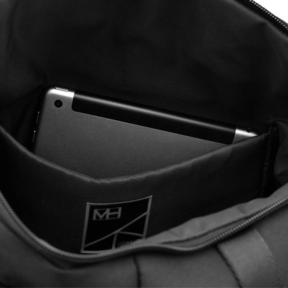 MH WAY エムエイチウェイ STONE TOTE ストーン トート トートバッグ MH-012 カラー:ブラック デザイン:ジョイア・ジョヴァンネッラ MH WAY エムエイチウェイ STONE TOTE ストーン トート トートバッグ MH-012 カラー:ブラック デザイン:ジョイア・ジョヴァンネッラ