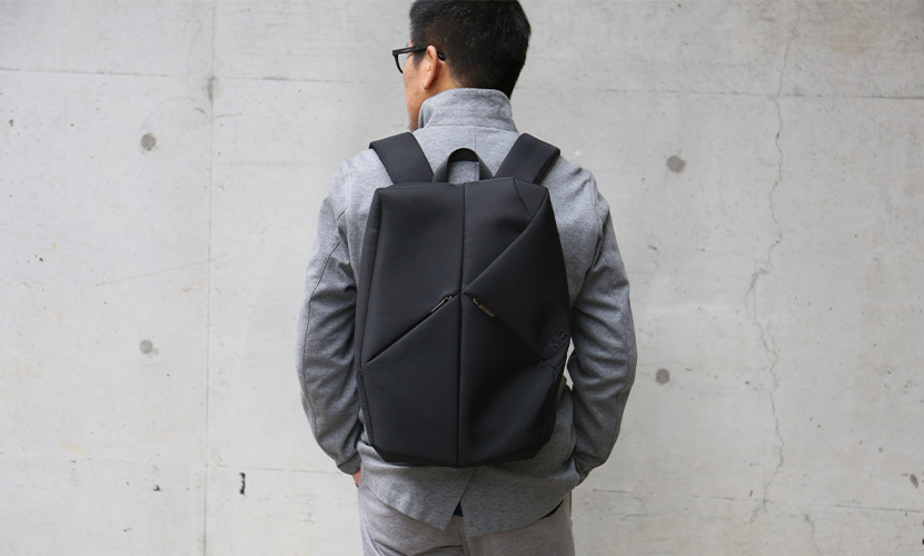 MH WAY エムエイチウェイ STONE BACKPACK ストーン バックパック リュックサック MH-013 カラー:ブラック デザイン:ジョイア・ジョヴァンネッラ MH WAY エムエイチウェイ STONE BACKPACK ストーン バックパック リュックサック MH-013 カラー:ブラック デザイン:ジョイア・ジョヴァンネッラ