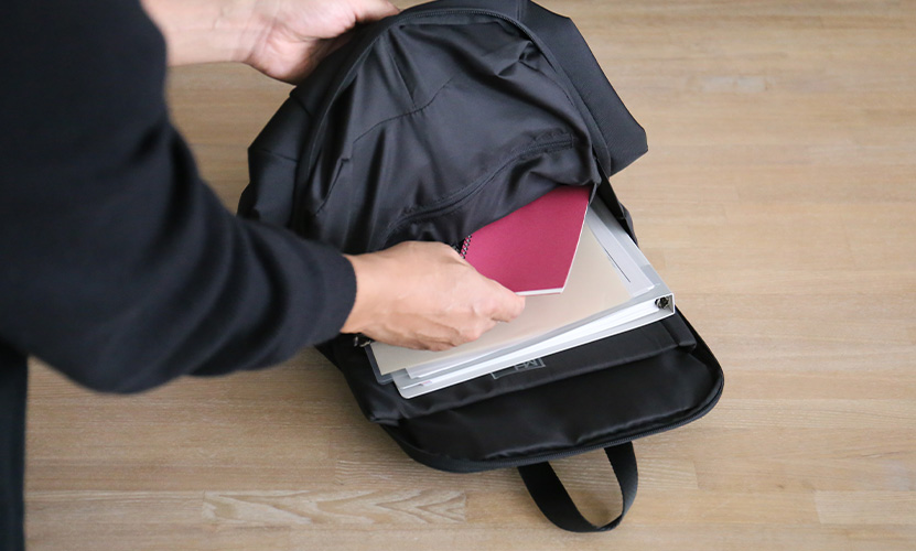MH WAY エムエイチウェイ STONE BACKPACK ストーン バックパック リュックサック MH-013 カラー:ブラック デザイン:ジョイア・ジョヴァンネッラ MH WAY エムエイチウェイ STONE BACKPACK ストーン バックパック リュックサック MH-013 カラー:ブラック デザイン:ジョイア・ジョヴァンネッラ