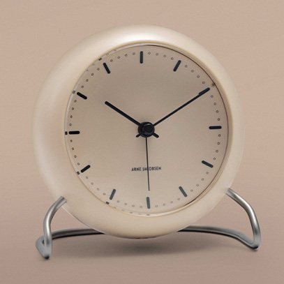 Arne Jacobsen アルネ・ヤコブセン CITY HALL シティーホール テーブルクロック Φ110mm カラー:全3色 Arne Jacobsen アルネ・ヤコブセン CITY HALL シティーホール テーブルクロック Φ110mm カラー:全3色