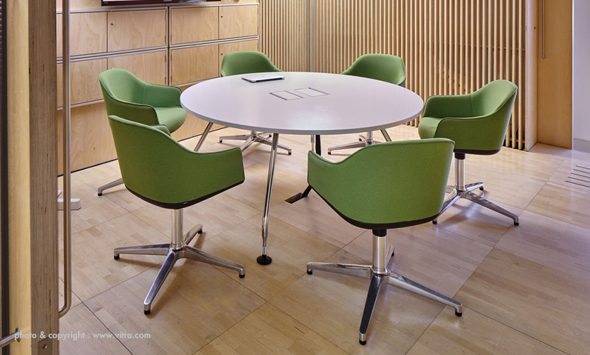 Vitra ヴィトラ Softshell Chair ソフトシェル チェア 4スターベース ベースカラー:2色 ファブリック:F30(Plano) デザイン:ロナン & エルワン・ブルレック
