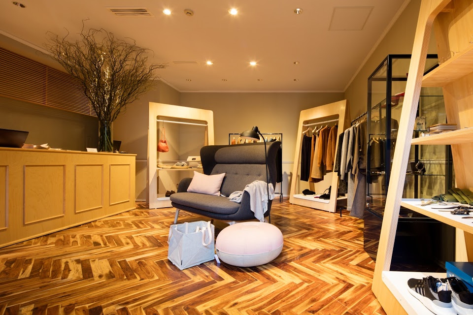 Fritz Hansen ゲリラエキシビション@青山 - attract official site