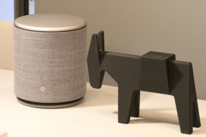 BEOPLAY M5とMAGIS（マジス）のEttore（エットレ）