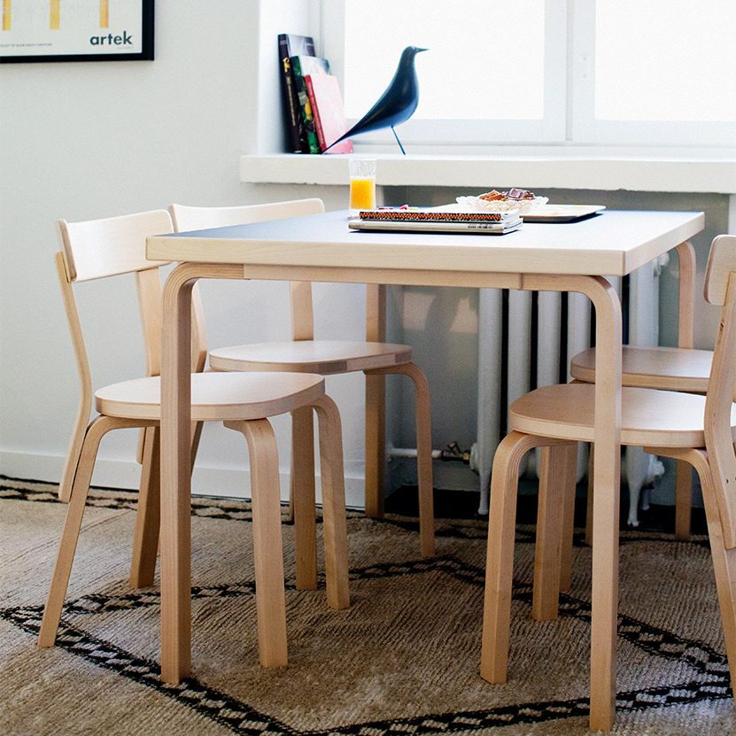 Artek（アルテック）のテーブルで、すべての人の暮らしに良いデザインを