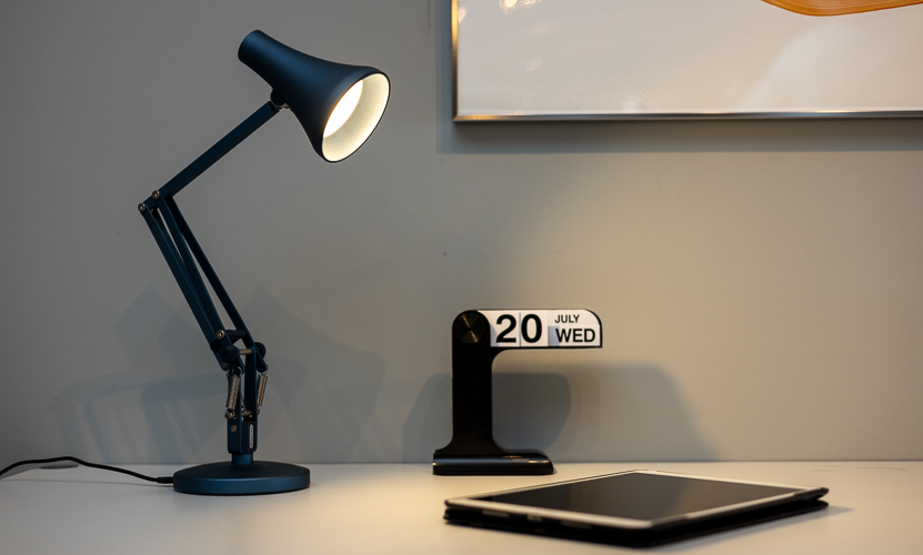 小さいけれどその機能は本格的「ANGLEPOISE 90 Mini Mini」