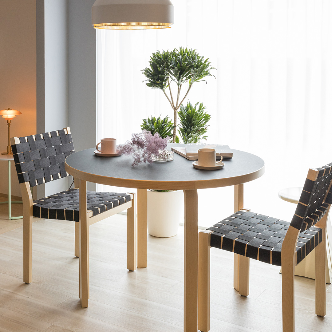 お茶の時間 Artek 90A TABLE