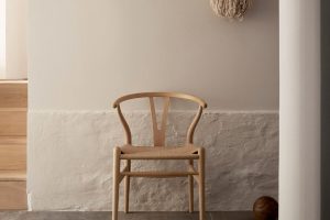 CH24 WISHBONE CHAIR EXCLUSIVE OFFER CAMPAIGN