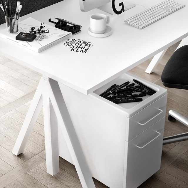 String Furniture（ストリング ファニチャー） String works ストリング ワークス 昇降式ワークデスク 15%OFFキャンペーン