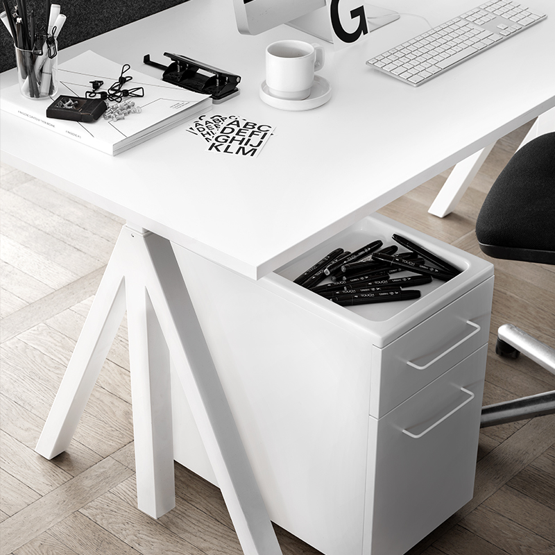 String Furniture（ストリング ファニチャー） String works ストリング ワークス 昇降式ワークデスク 15%OFFキャンペーン